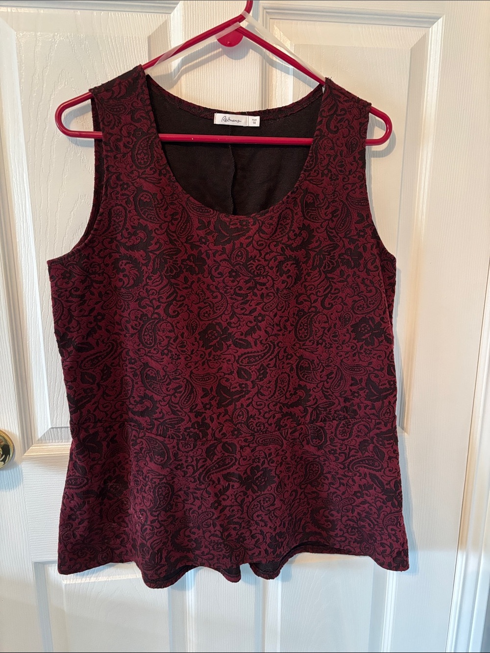 Reitmans Burgundy Paisley Scoop Neck Tank
